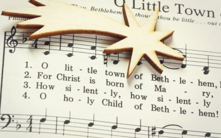 Finish the Christmas Lyric: 30 Clues + Printables - White Elephant Rules finish-the-christmas-lyric-30-clues-printables-white-elephant-rules